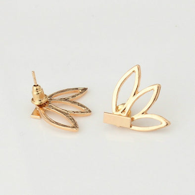 Simple Lotus Earring